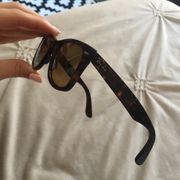 Ray-ban Original Wayfarer Sunglasses - Picture 5 of 8